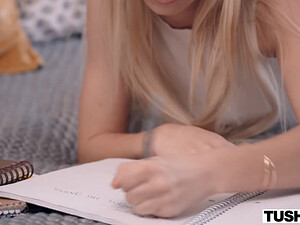 Анальное порево с красивой девицей