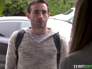 Выебал нежную малолетку в очко