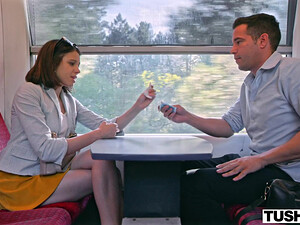 Анальный секс с незнакомцем лучшее что было в жизни молоденькой брюнетки Yukki Amey