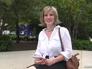 Пикапер ебет в большую попку сочную сексуальную мамочку